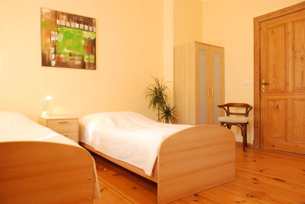 Apartment Und Zimmervermietung Am Park Potsdam Chambre photo